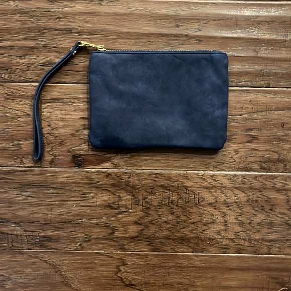 Francesca’s Blue Zipper Closure Wristlet - Picture 1 of 8